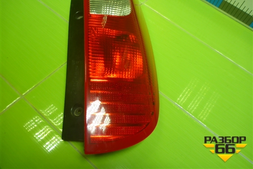 Фонарь задний правый (MN186270) для Mitsubishi Colt с 2004г (Кольт)