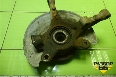 Кулак поворотный передний левый для Mitsubishi Colt с 2004г (Кольт)