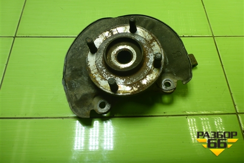 Кулак поворотный передний правый для Mitsubishi Colt с 2004г (Кольт)