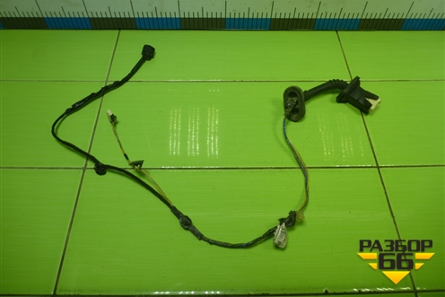 Проводка двери задней левой (MN108074) для Mitsubishi Colt с 2004г (Кольт)