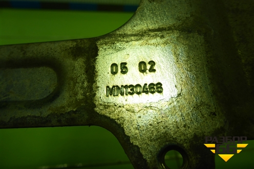 Кронштейн блока управления двигателем (MN130466) для Mitsubishi Colt с 2004г (Кольт)