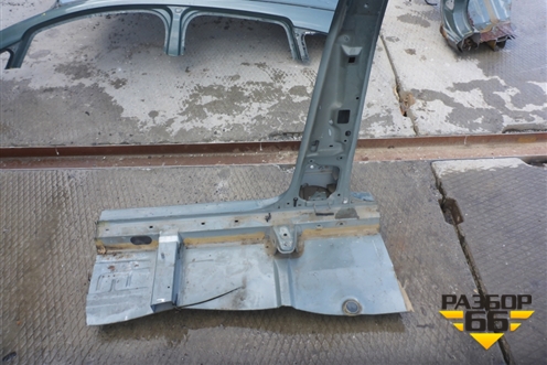 Порог со стойкой правый для Mitsubishi Colt с 2004г (Кольт)