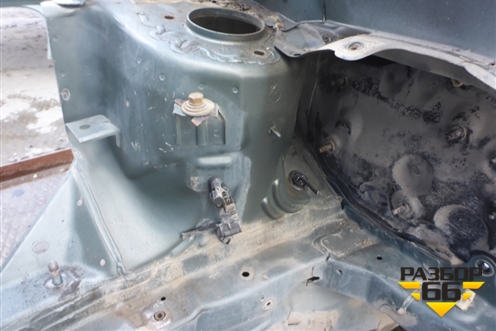 Лонжерон передний правый для Mitsubishi Colt с 2004г (Кольт)