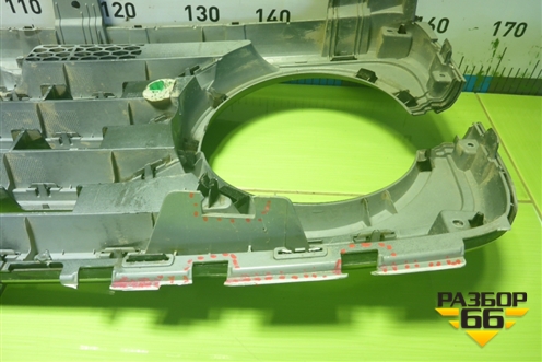 Решетка радиатора (5509600XKM01B) для Tank 300 с 2021-2025г