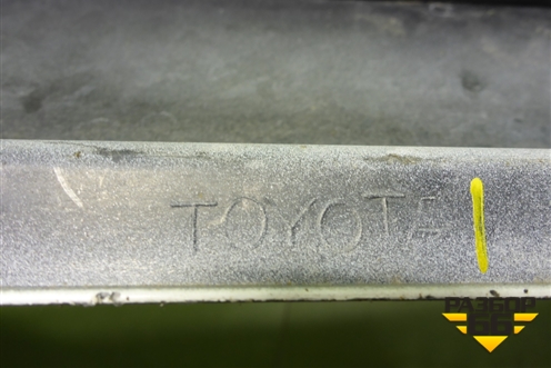 Накладка на порог наружная правая (7585060040) для Toyota Land Cruiser (200) с 2008г (Ленд Крузер) Накладка на порог наружная правая (7585060040) для Toyota Land Cruiser (200) с 2008г (Ленд Крузер)