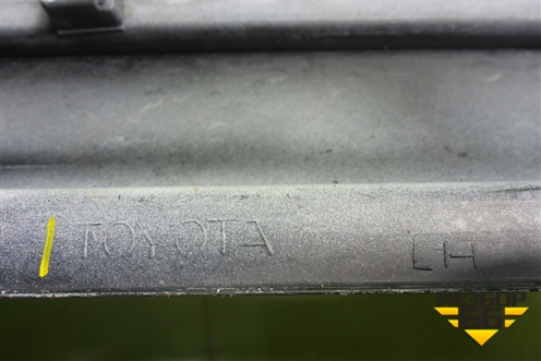 Накладка на порог наружная левая (7586060040) для Toyota Land Cruiser (200) с 2008г (Ленд Крузер) Накладка на порог наружная левая (7586060040) для Toyota Land Cruiser (200) с 2008г (Ленд Крузер)