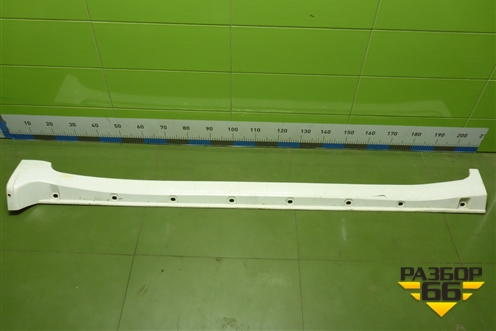 Накладка на порог наружная левая (7586060040) для Toyota Land Cruiser (200) с 2008г (Ленд Крузер) Накладка на порог наружная левая (7586060040) для Toyota Land Cruiser (200) с 2008г (Ленд Крузер)