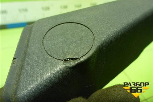 Накладка двери передней левой уголок (MR951579) для Mitsubishi Colt с 2004г (Кольт)