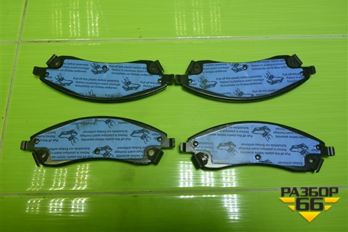 Колодки тормозные передние (GDB4451) для Cadillac SRX с 2003-2009г (СРХ 1)