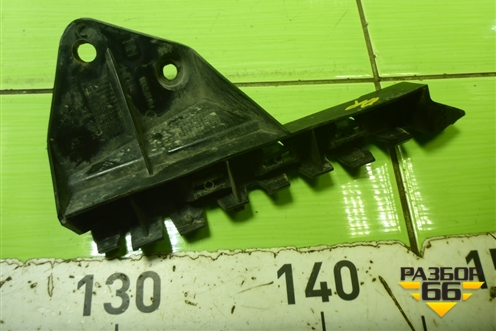 Кронштейн переднего бампера правый (MN105208) для Mitsubishi Colt с 2004г (Кольт)
