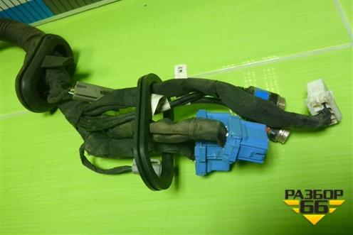 Проводка двери левой (DZ9X189772709) для Shacman (shaanxi) X6000 (Х6000) Проводка двери левой (DZ9X189772709) для Shacman (shaanxi) X6000 (Х6000)