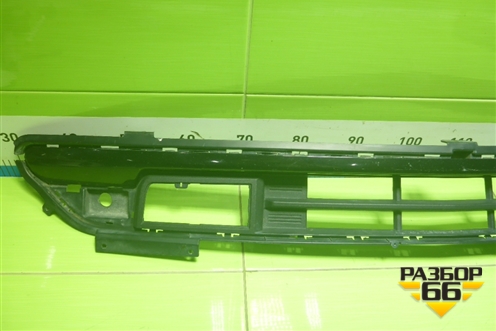 Решетка в передний бампер центральная (после 2020г) (84796507) для Chevrolet Tahoe с 2014г (Тахо 4) Решетка в передний бампер центральная (после 2020г) (84796507) для Chevrolet Tahoe с 2014г (Тахо 4)