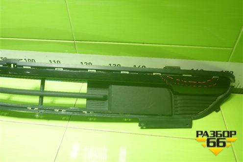 Решетка в передний бампер центральная (после 2020г) (84796507) для Chevrolet Tahoe с 2014г (Тахо 4) Решетка в передний бампер центральная (после 2020г) (84796507) для Chevrolet Tahoe с 2014г (Тахо 4)