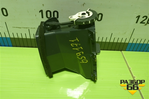 Дефлектор воздушный левый  (5305055C6200) (5305055C6201) для Dongfeng DFH4180