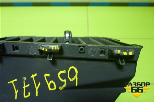 Дефлектор воздушный левый  (5305055C6200) (5305055C6201) для Dongfeng DFH4180