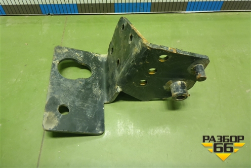 Кронштейн кабины для DAYUN CGC4250