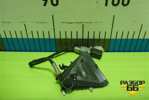 Кронштейн (на лобовое стекло под камеру) (8646133020) для Toyota Camry V70 с 2017г (Камри) Кронштейн (на лобовое стекло под камеру) (8646133020) для Toyota Camry V70 с 2017г (Камри)