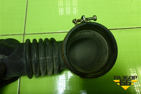 Патрубок воздушного фильтра (MR993311) для Mitsubishi Lancer-9  с 2003-2008г (Лансер)