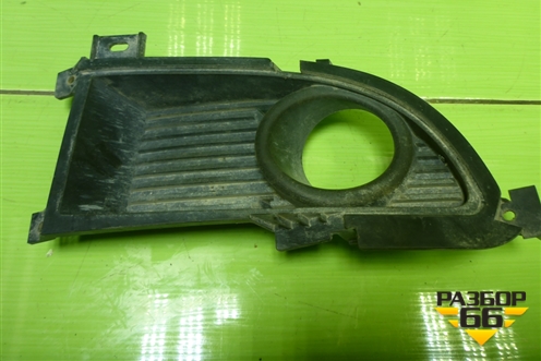 Накладка ПТФ правая (6407A016) для Mitsubishi Lancer-9  с 2003-2008г (Лансер)