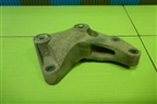 Кронштейн КПП левый (13185906) для Opel Corsa D с 2006-2014г (Корса Д)