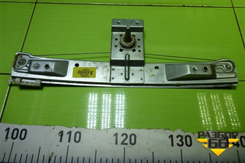 Стеклоподъёмник механический задний правый (13188501) для Opel Corsa D с 2006-2014г (Корса Д)