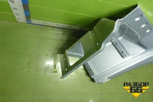 Корпус подножки левой (DZ14251240011) для Shacman (shaanxi) X3000 (Х3000) Корпус подножки левой (DZ14251240011) для Shacman (shaanxi) X3000 (Х3000)