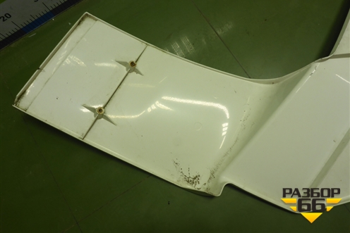 Спойлер кабины правый (8162910024) для MAN TGX с 2007г (ТГХ) Спойлер кабины правый (8162910024) для MAN TGX с 2007г (ТГХ)