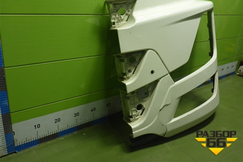 Бампер передний левая часть  (8406923C6200) для Dongfeng DFH4180