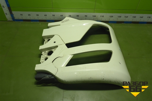 Бампер передний левая часть  (8406923C6200) для Dongfeng DFH4180