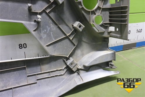 Бампер передний левая часть  (8406923C6200) для Dongfeng DFH4180