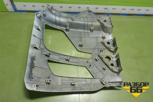 Бампер передний левая часть  (8406923C6200) для Dongfeng DFH4180