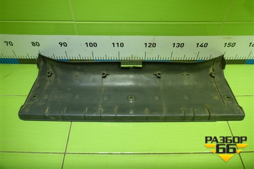 Обшивка багажника на заднюю панель (0K2N268961A) для Kia Spectra с 2001г (Спектра)