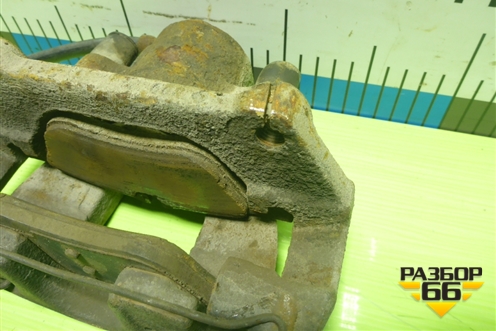 Суппорт передний левый для Mini Cooper R52 (Купер) Суппорт передний левый для Mini Cooper R52 (Купер)