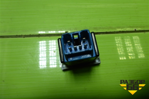 Кнопка включения ПТФ для Kia Spectra с 2001г (Спектра)