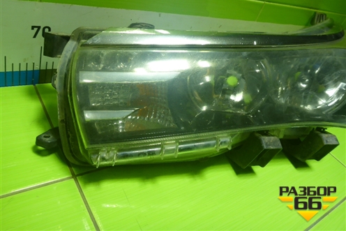 Фара левая (до 2016г галоген) (8117002E70) для Toyota Corolla (E18) с 2012-2019г (Королла 180)