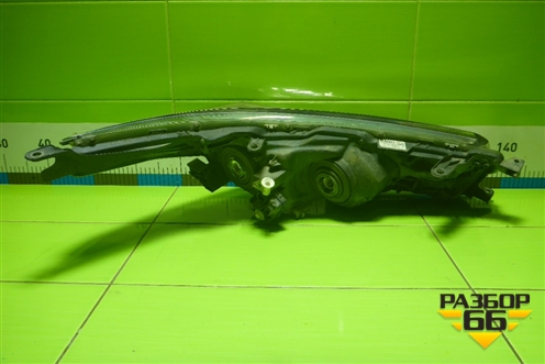 Фара левая (до 2016г галоген) (8117002E70) для Toyota Corolla (E18) с 2012-2019г (Королла 180)