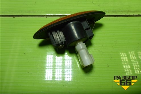 Повторитель на крыло (66033726) для Kia Spectra с 2001г (Спектра)