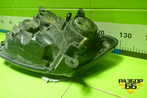 Фара правая (галоген) (260103169R) для Nissan Terrano с 2014г (Терано)