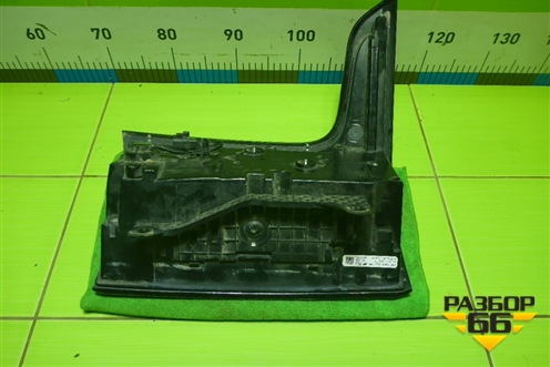 Фонарь задний правый (после 2018г) (JK5213404AE) для Land Rover Range Rover 4 с 2013-2022г (Вог)