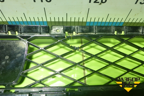 Решетка в передний бампер центральная для Genesis GV80 с 2020г (ГВ80) Решетка в передний бампер центральная для Genesis GV80 с 2020г (ГВ80)