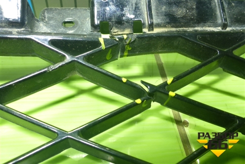 Решетка в передний бампер центральная для Genesis GV80 с 2020г (ГВ80) Решетка в передний бампер центральная для Genesis GV80 с 2020г (ГВ80)