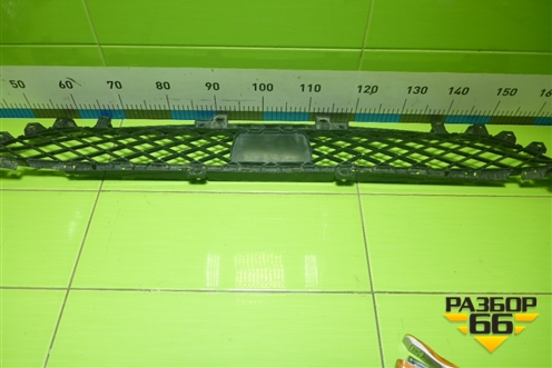 Решетка в передний бампер центральная для Genesis GV80 с 2020г (ГВ80) Решетка в передний бампер центральная для Genesis GV80 с 2020г (ГВ80)