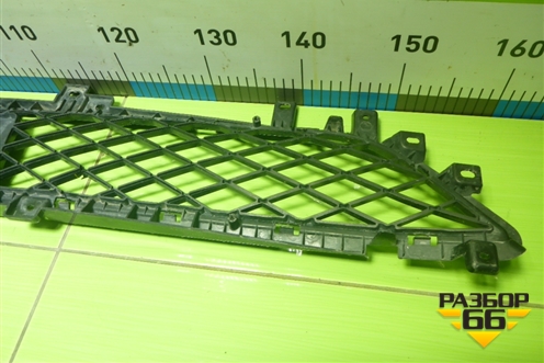 Решетка в передний бампер центральная для Genesis GV80 с 2020г (ГВ80) Решетка в передний бампер центральная для Genesis GV80 с 2020г (ГВ80)