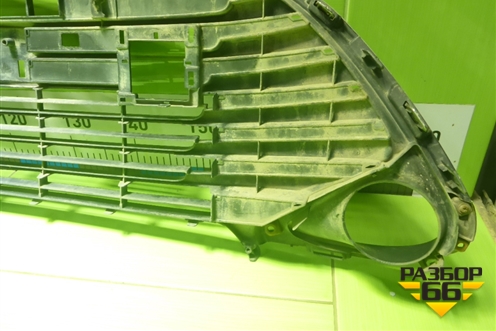 Решетка в передний бампер центральная (после 2014г) (5311233160) для Toyota Camry V50 с 2011-2018г (Камри) Решетка в передний бампер центральная (после 2014г) (5311233160) для Toyota Camry V50 с 2011-2018г (Камри)