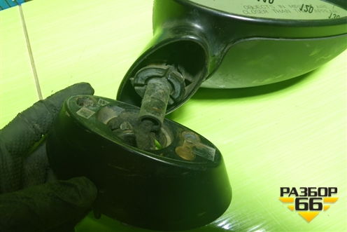 Зеркало правое электрическое (на 3 контакта) для Mini Cooper R52 (Купер) Зеркало правое электрическое (на 3 контакта) для Mini Cooper R52 (Купер)