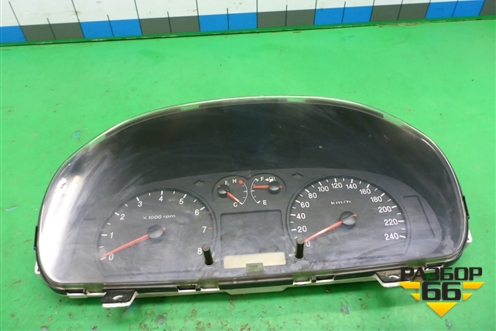 Щиток приборов МКПП (940033D845) для Hyundai Sonata-5 с 2001г (Соната) Щиток приборов МКПП (940033D845) для Hyundai Sonata-5 с 2001г (Соната)