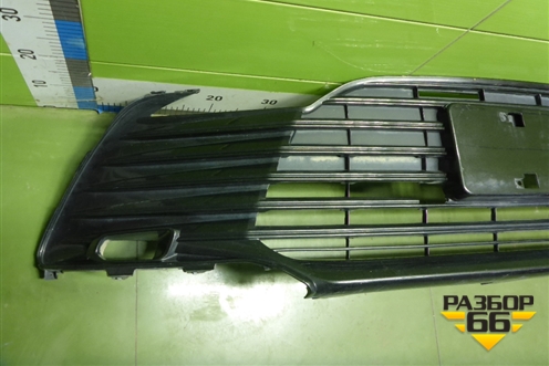 Решетка в передний бампер центральная (после 2020г) (5311306240) для Toyota Camry V70 с 2017г (Камри) Решетка в передний бампер центральная (после 2020г) (5311306240) для Toyota Camry V70 с 2017г (Камри)