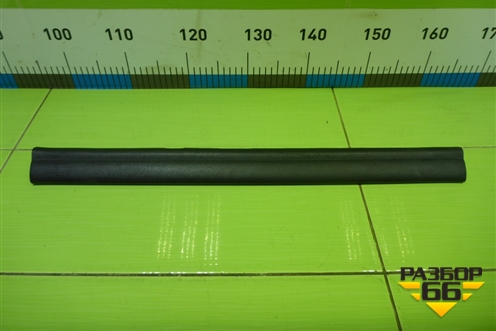 Накладка порога внутренняя переднего правого (5ти дверный кузов) (84201SMGE) для Honda Civic 5D с 2005-2011г (Цивик)