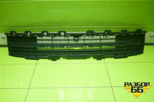 Решетка в передний бампер центральная (2803201U3480) для Москвич 3 с 2022г