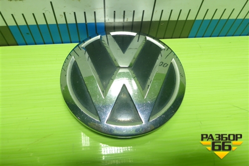Эмблема (в решетку радиатора) (6С0853600) для Volkswagen Polo (седан) с 2010г (Поло)